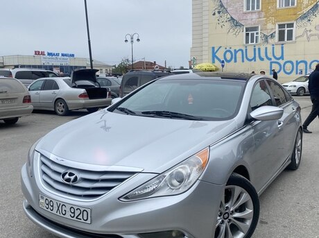 Hyundai Sonata 2012