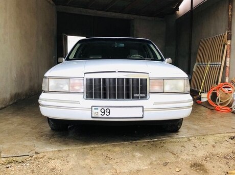 Lincoln Town Car 1992