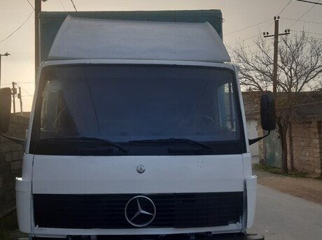 Mercedes 811 D 1995