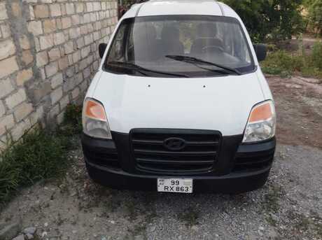 Hyundai H-1 2004