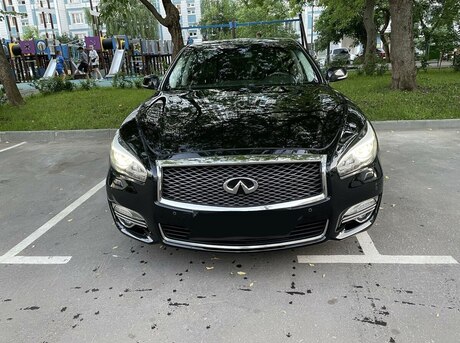 Infiniti Q70S