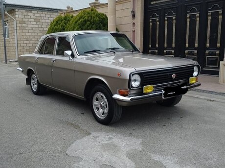 GAZ 24-10 1990