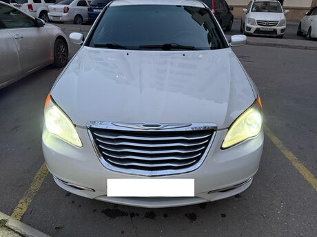 Chrysler 200