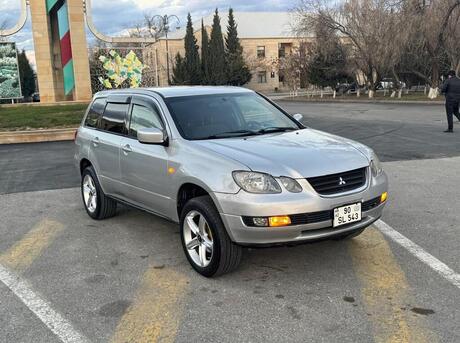 Mitsubishi Airtrek 2001