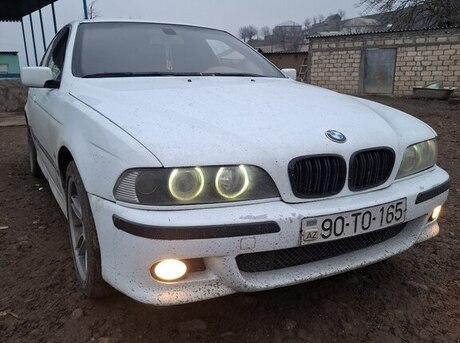 BMW 528