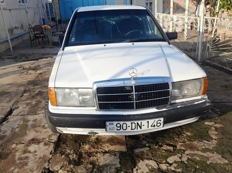 Mercedes 190 1990