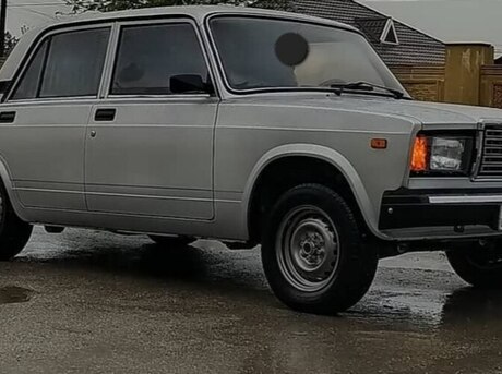 LADA (VAZ) 2107