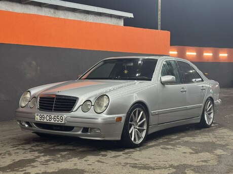 Mercedes E 320 2001