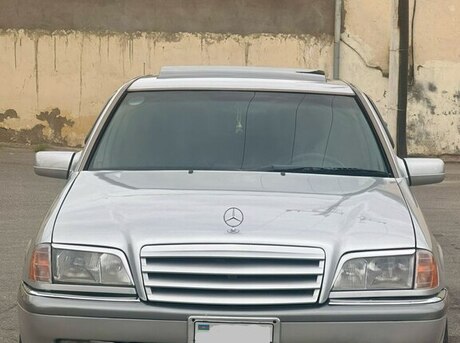 Mercedes C 230