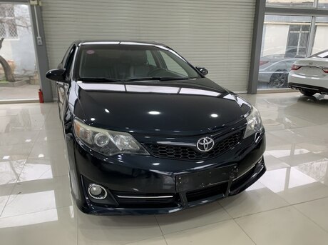 Toyota Camry 2014
