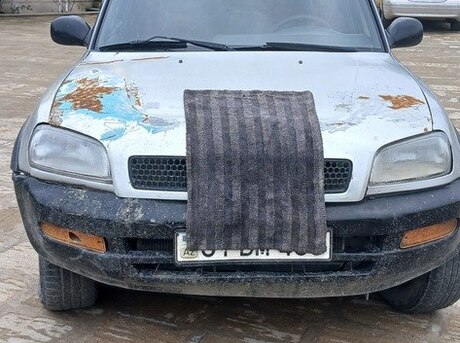 Toyota RAV4 1996