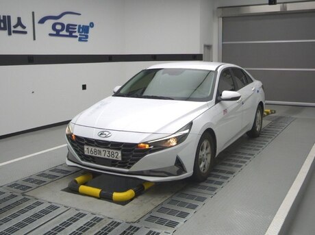 Hyundai Elantra 2021