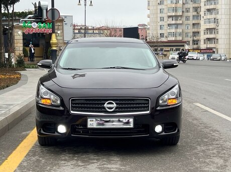 Nissan Maxima