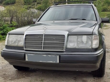 Mercedes E 250 1990