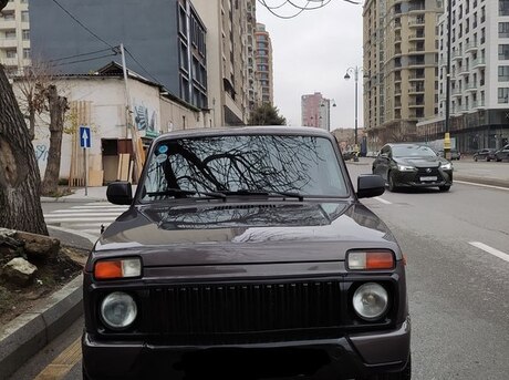 LADA (VAZ) Niva 2017