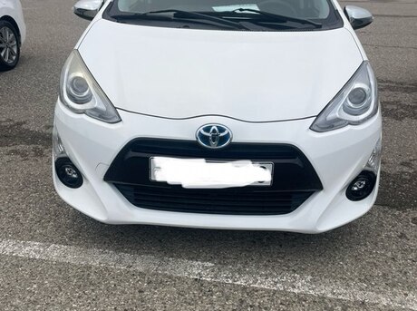 Toyota Aqua 2016