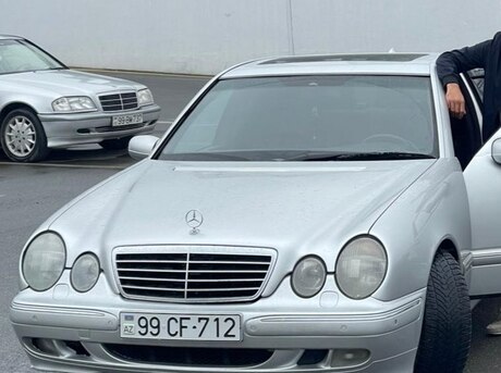 Mercedes E 240 2000