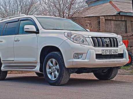 Toyota Land Cruiser Prado 2011