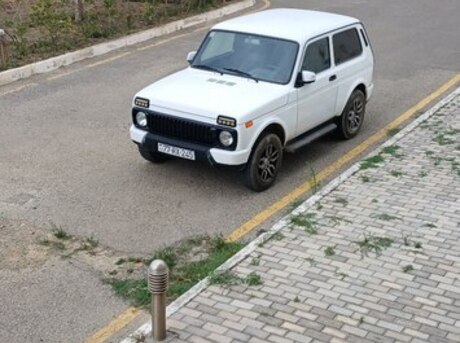 LADA (VAZ) Niva 2013