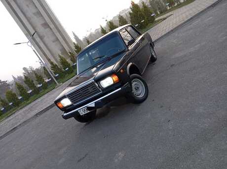 LADA (VAZ) 2107