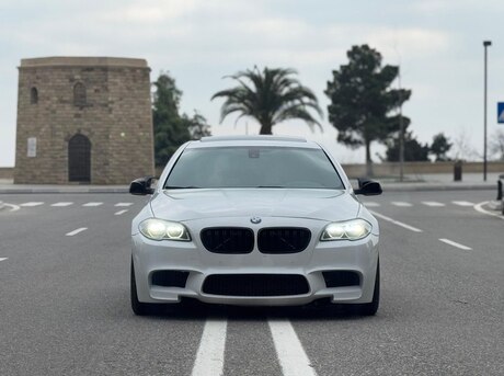 BMW 528