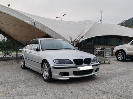 BMW 320 2004