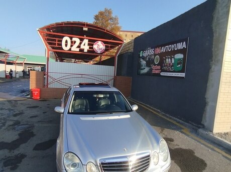 Mercedes E 220 d 2003