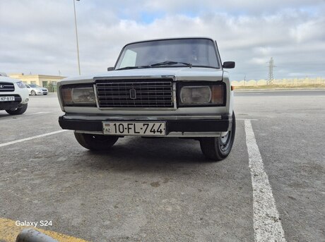 LADA (VAZ) 2107