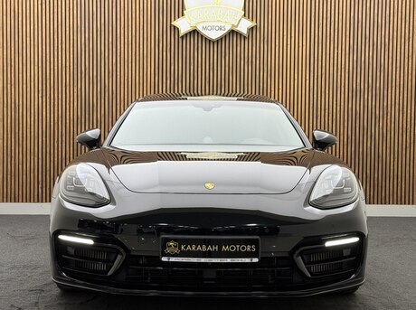 Porsche Panamera 4