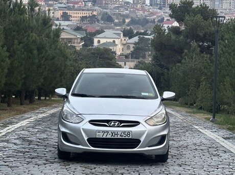 Hyundai Accent 2013