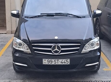 Mercedes Viano