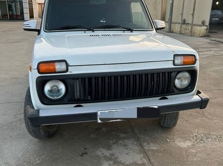 LADA (VAZ) Niva 2012