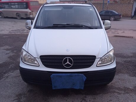 Mercedes Vito 109