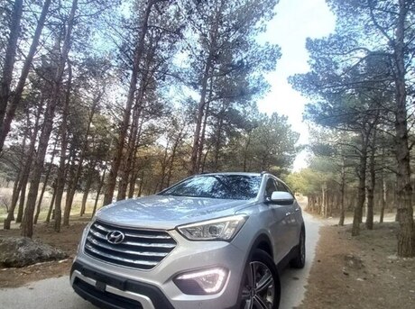 Hyundai Grand Santa Fe