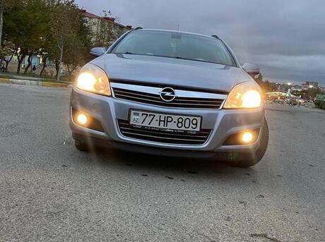 Opel Astra 2009