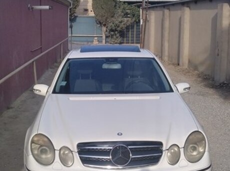 Mercedes E 240