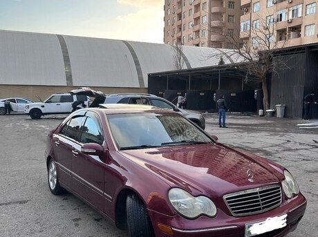 Mercedes C 240