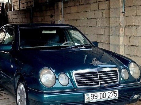 Mercedes E 240