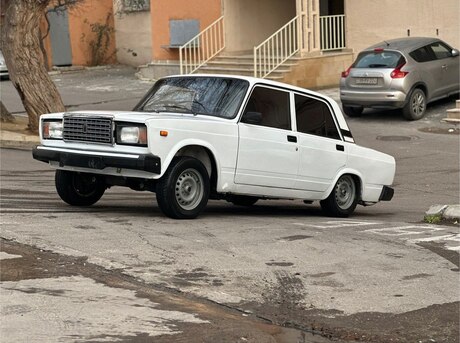 LADA (VAZ) 2107