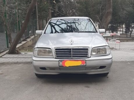 Mercedes C 220