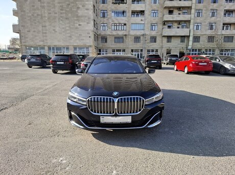 BMW 740