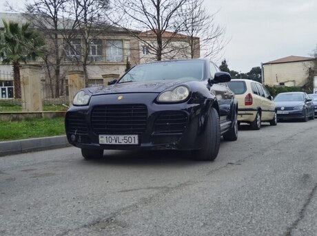Porsche Cayenne GTS 2005