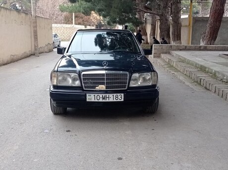 Mercedes E 220