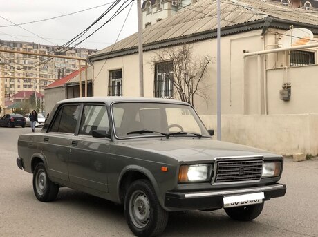 LADA (VAZ) 2107