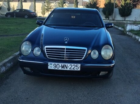 Mercedes E 220 d 2000