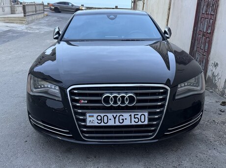 Audi S8