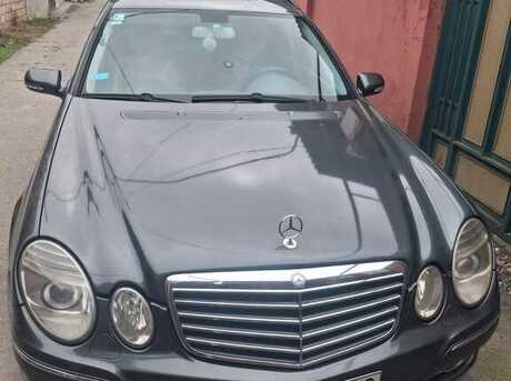 Mercedes E 280