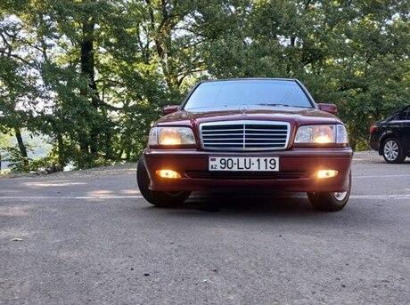 Mercedes C 180