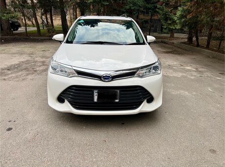 Toyota Corolla Fielder 2015