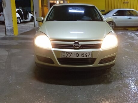 Opel Astra 2004